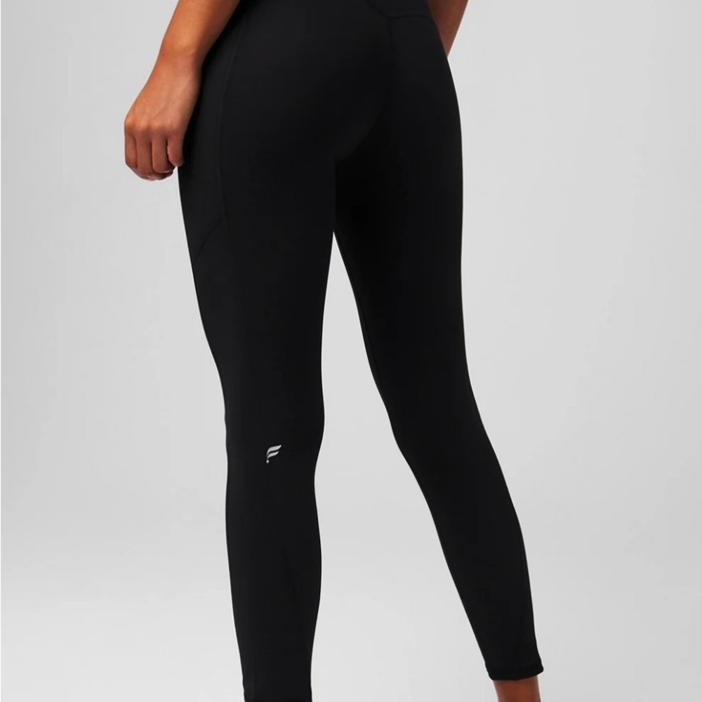 Fabletics Oasis PureLux High waisted 7/8 Women's Black Leggings - Picture 4 of 4